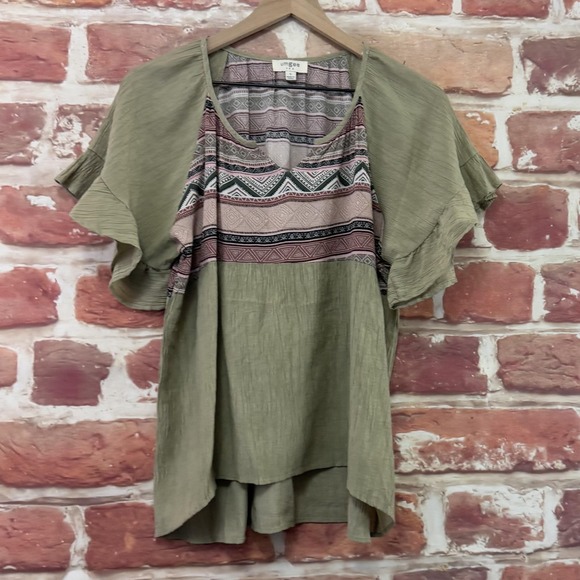 Umgee Tunic Top Women's Small Green Boho Abstract Crinkle Casual High Low Shirt - Picture 2 of 8